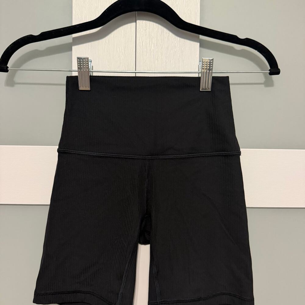 Lululemon Align High-Rise Ribbed Short 6” Women’s Size 2 Black Biker Shorts